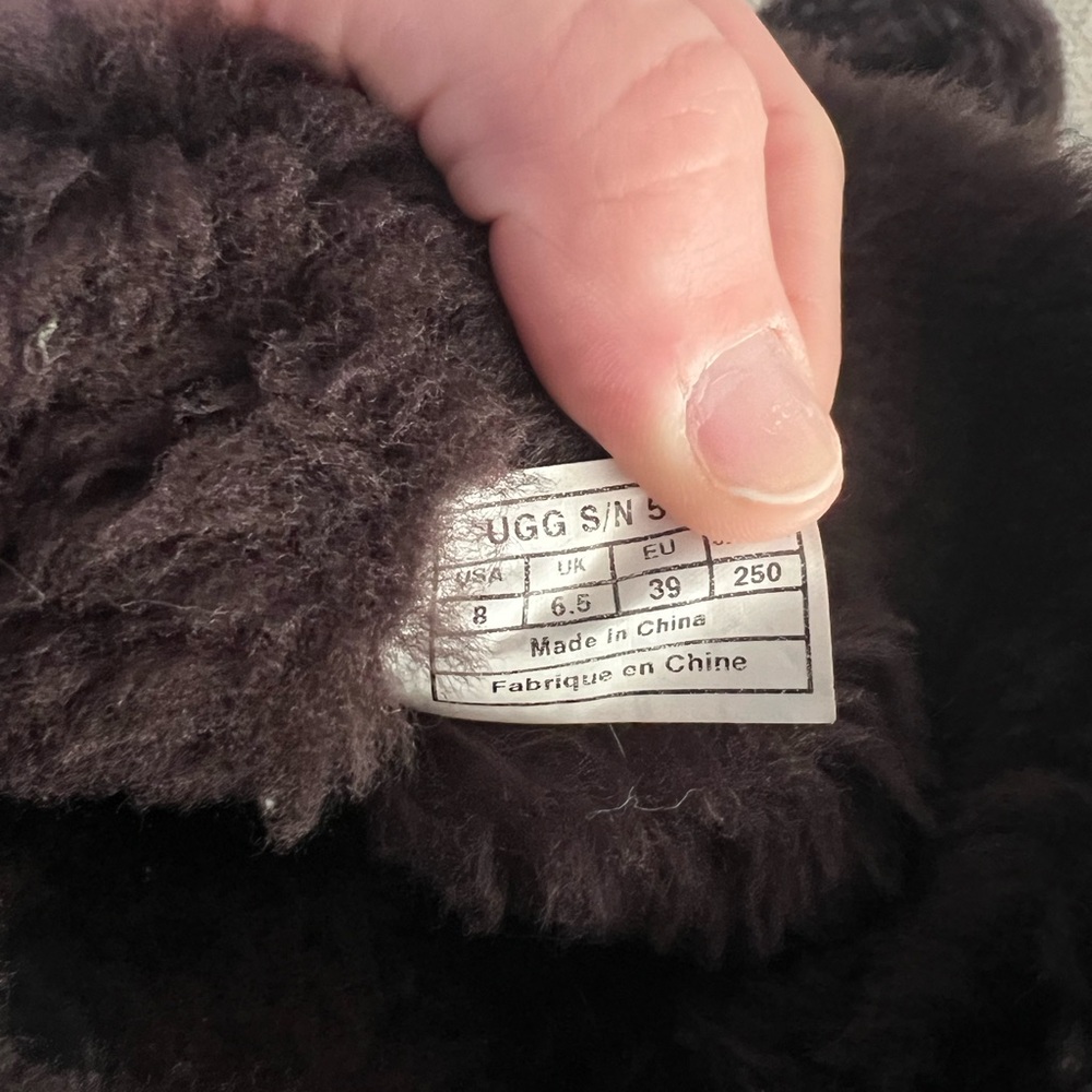 Bailey Button Uggs - image 5